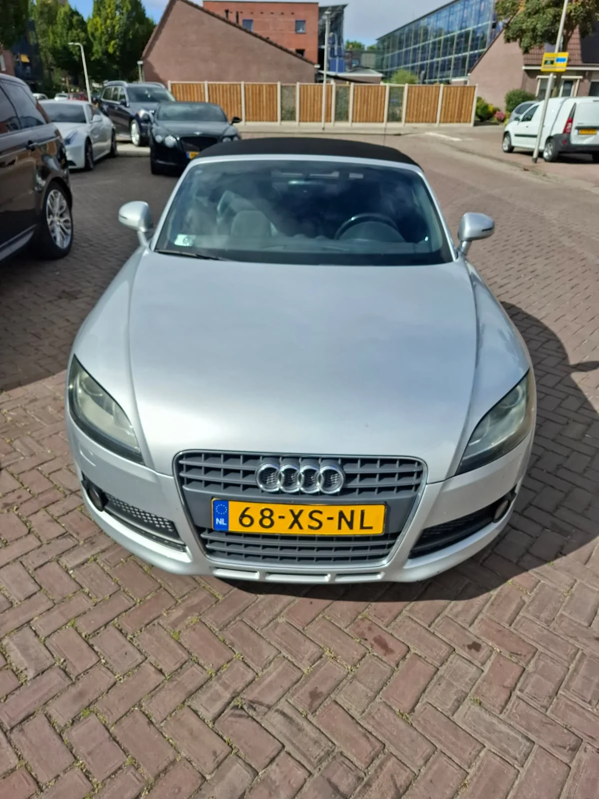 Audi TT — 1